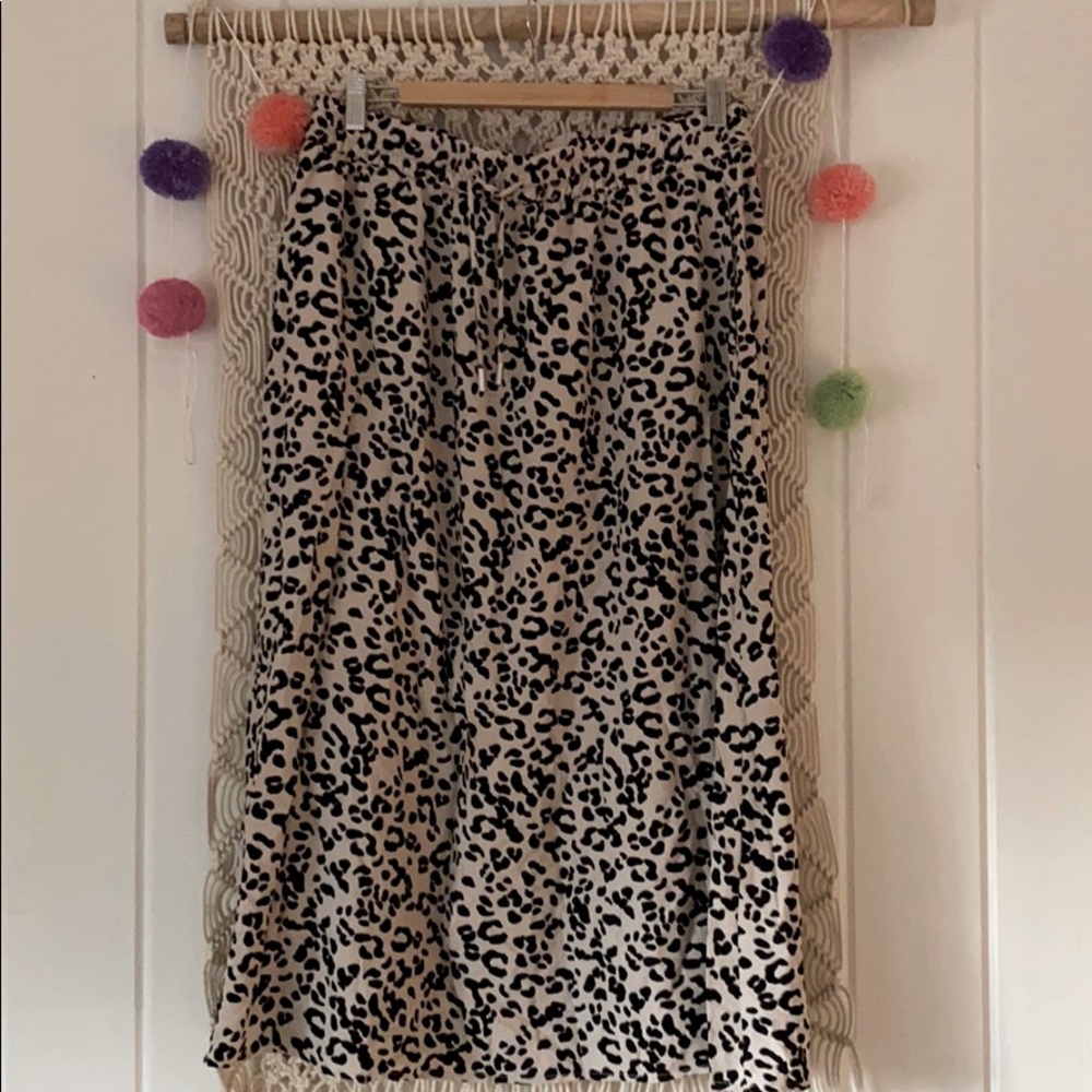 H&M leopard print skirt
